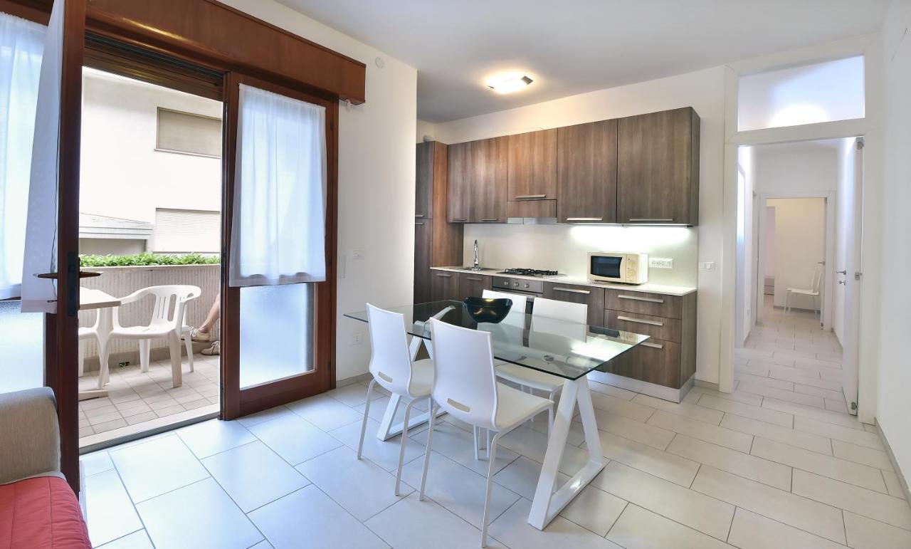 Villa Rosa Lignano Sabbiadoro Exteriör bild