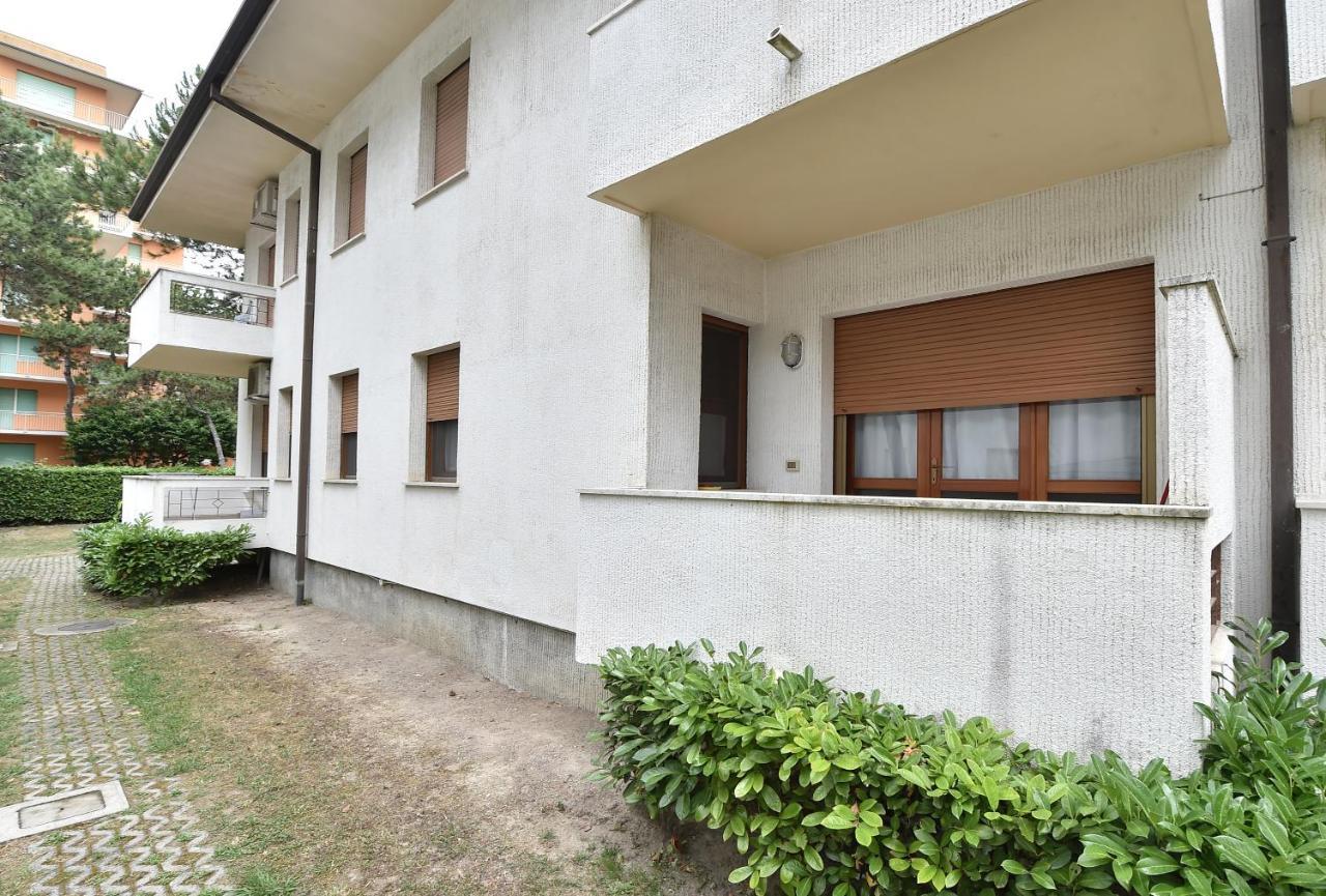 Villa Rosa Lignano Sabbiadoro Exteriör bild